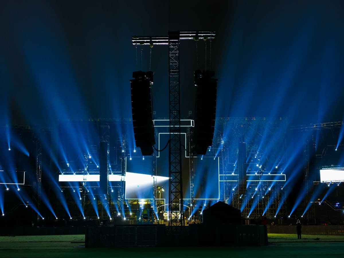 Line array — pack 8 boîtes